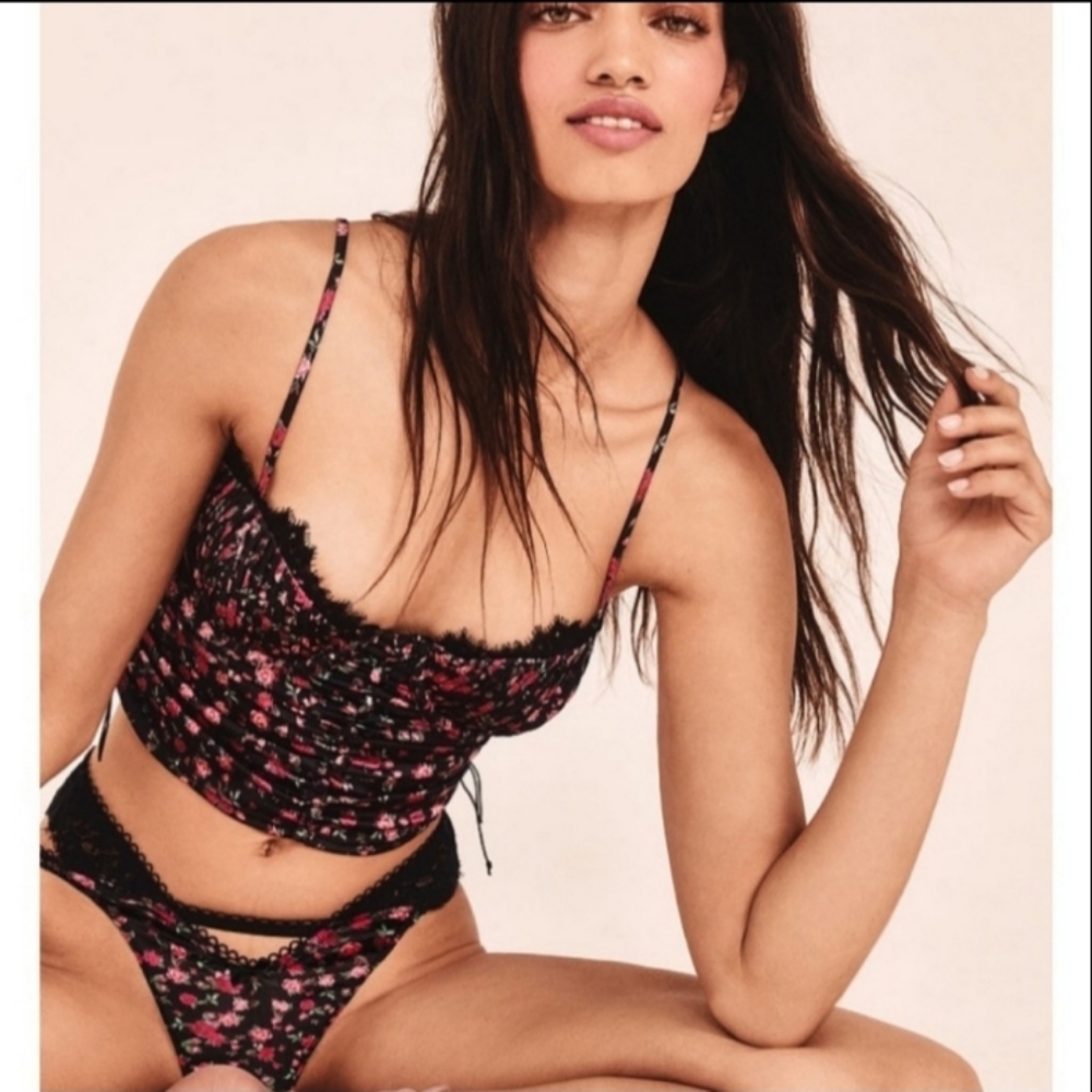 2pc Set -Victoria's Secret Melrose